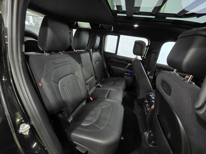 2020 Land Rover Defender 110 P400 X