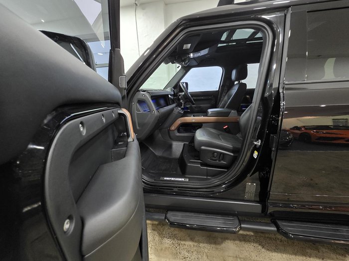 2020 Land Rover Defender 110 P400 X