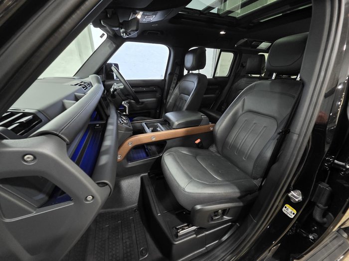 2020 Land Rover Defender 110 P400 X