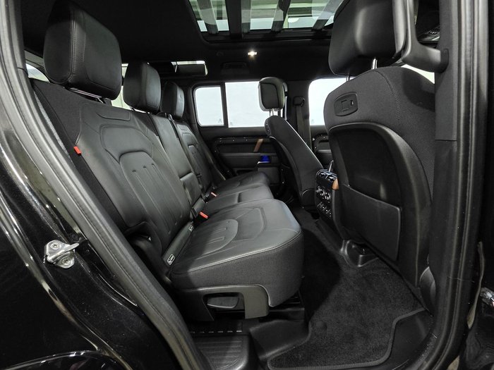 2020 Land Rover Defender 110 P400 X