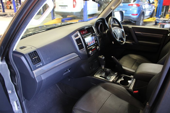2020 Mitsubishi Pajero