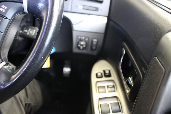 2020 Mitsubishi Pajero