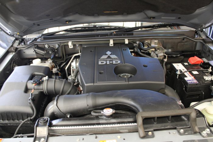 2020 Mitsubishi Pajero