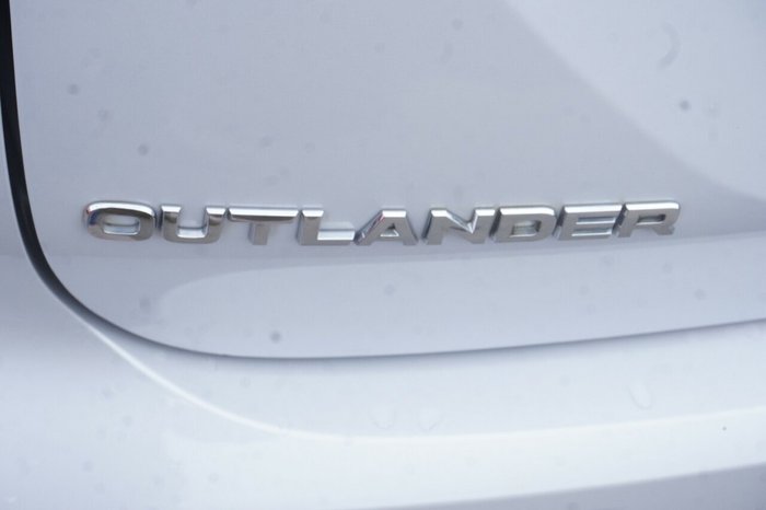 2021 Mitsubishi Outlander Exceed Tourer