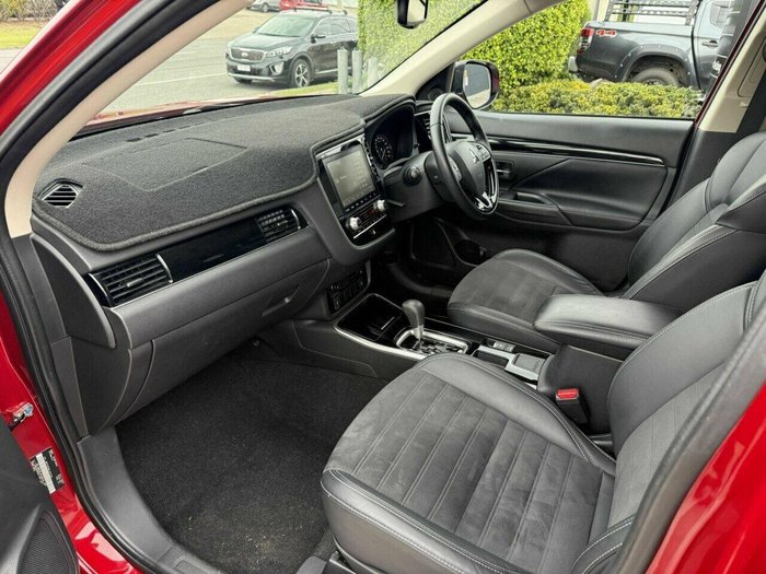 2020 Mitsubishi Outlander LS