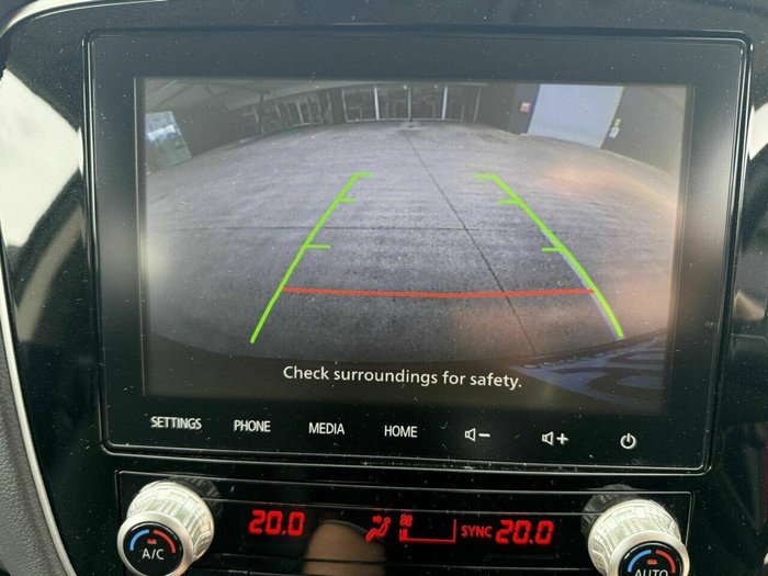 2020 Mitsubishi Outlander LS