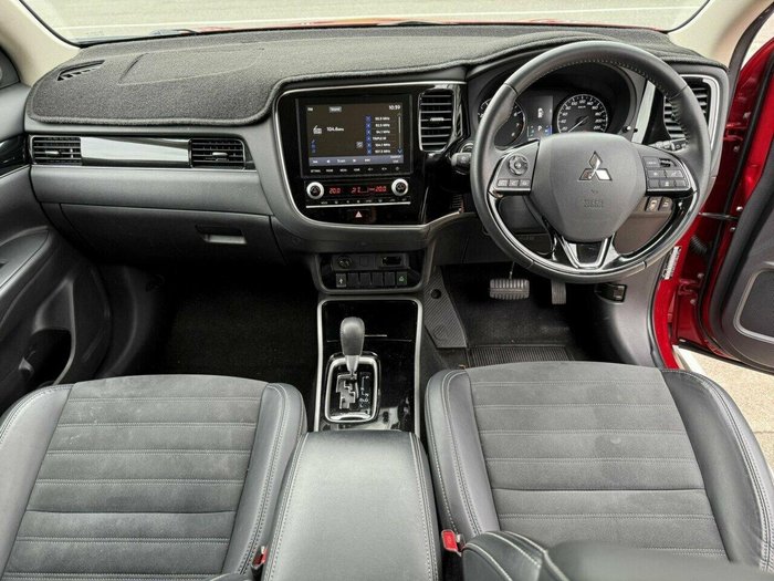 2020 Mitsubishi Outlander LS