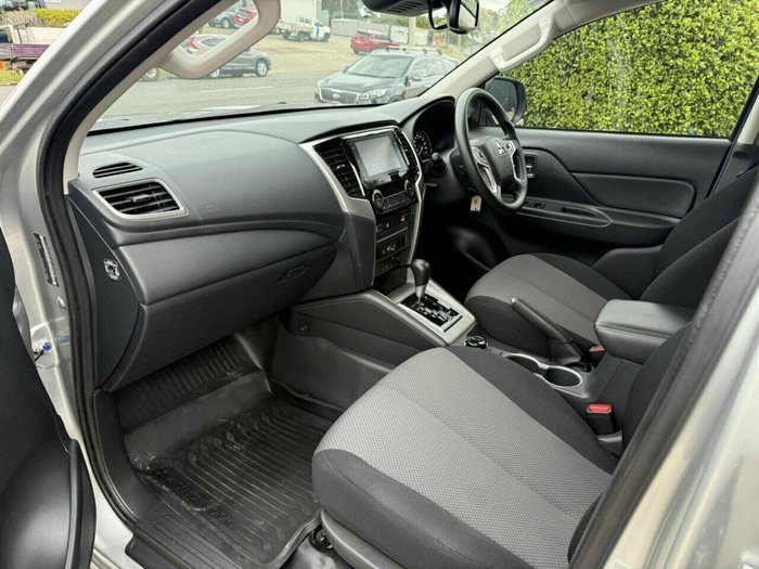 2023 Mitsubishi Triton GLX+