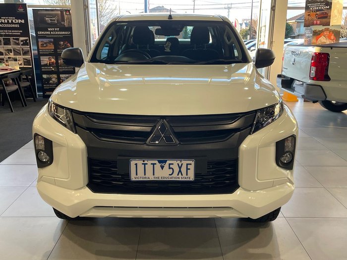 2021 Mitsubishi Triton GLX