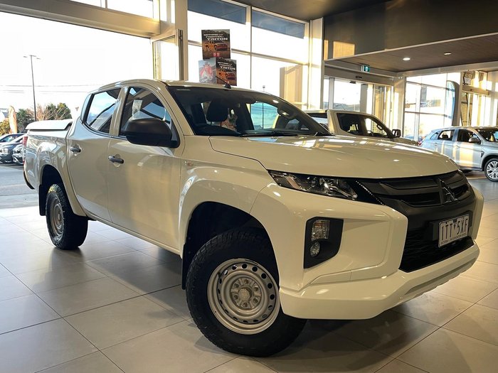 2021 Mitsubishi Triton GLX
