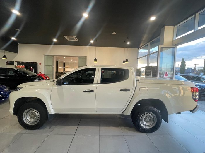 2021 Mitsubishi Triton GLX