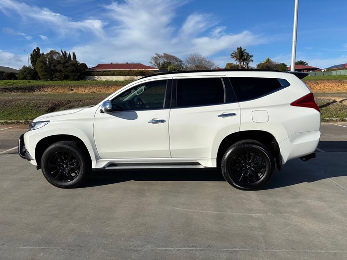 2019 Mitsubishi Pajero Sport Black Edition