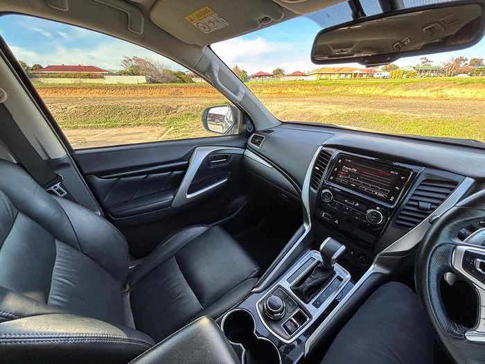 2019 Mitsubishi Pajero Sport Black Edition