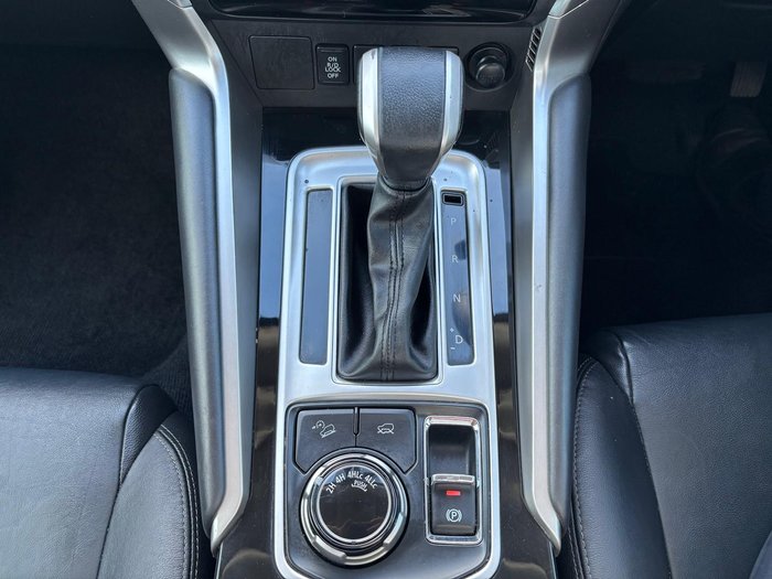 2019 Mitsubishi Pajero Sport Black Edition