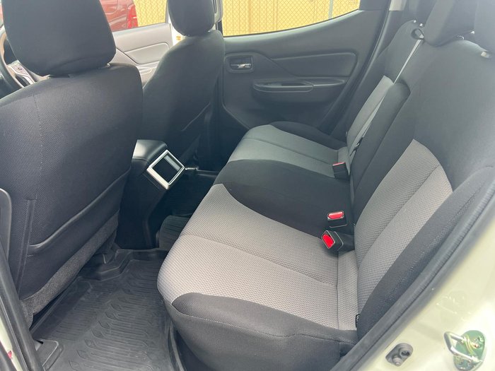 2022 Mitsubishi Triton GLX+