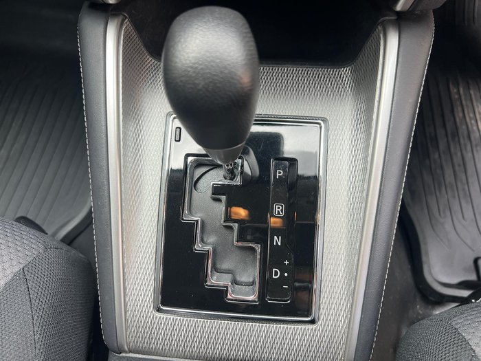 2022 Mitsubishi Triton GLX+