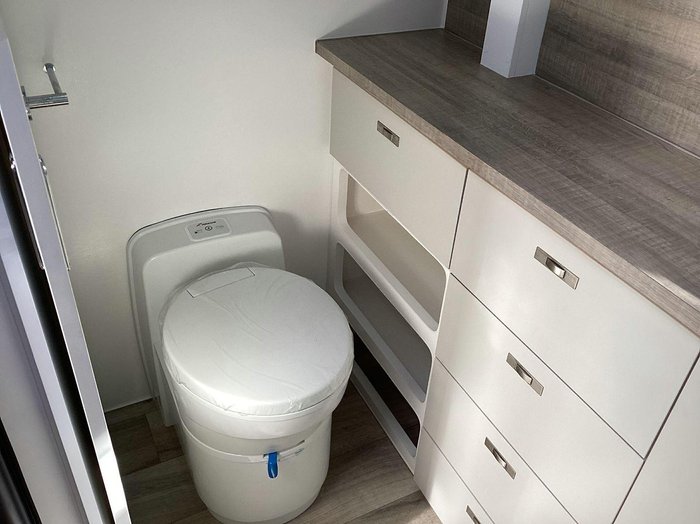 2025 Essential Caravans A Class V1-0 17'4