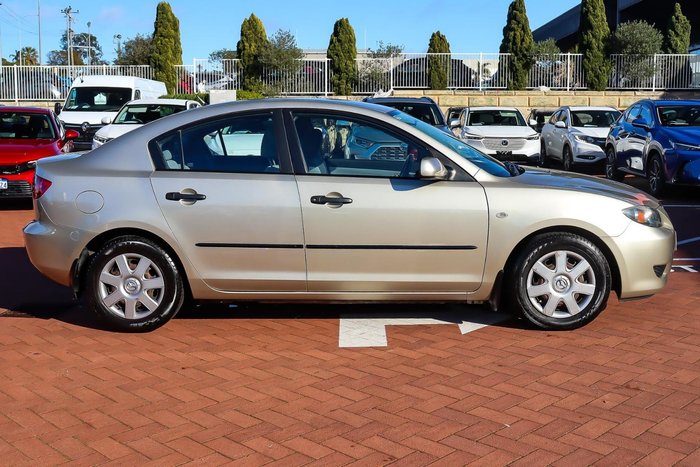 2005 Mazda 3 Neo