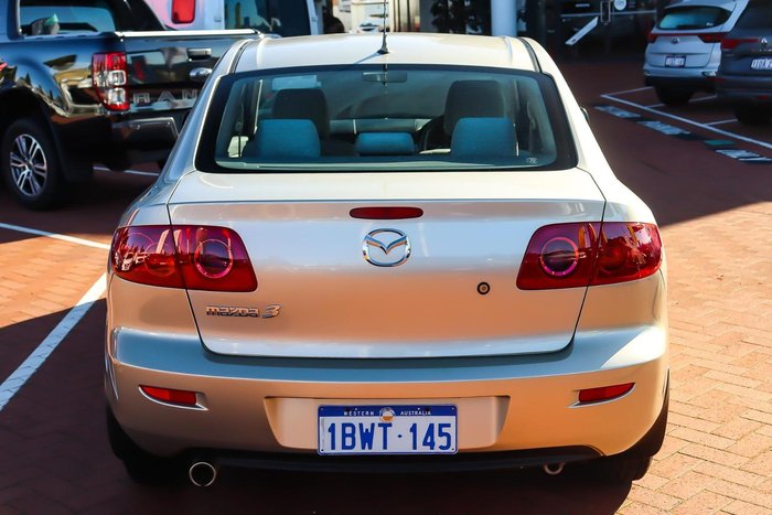 2005 Mazda 3 Neo