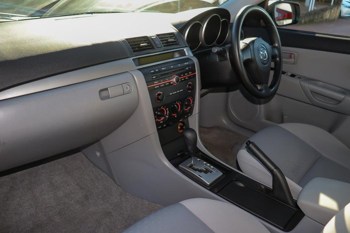 2005 Mazda 3 Neo