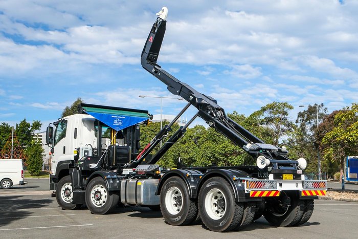 2025 Isuzu Fyh FYH300-350 Auto