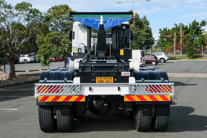 2025 Isuzu Fyh FYH300-350 Auto