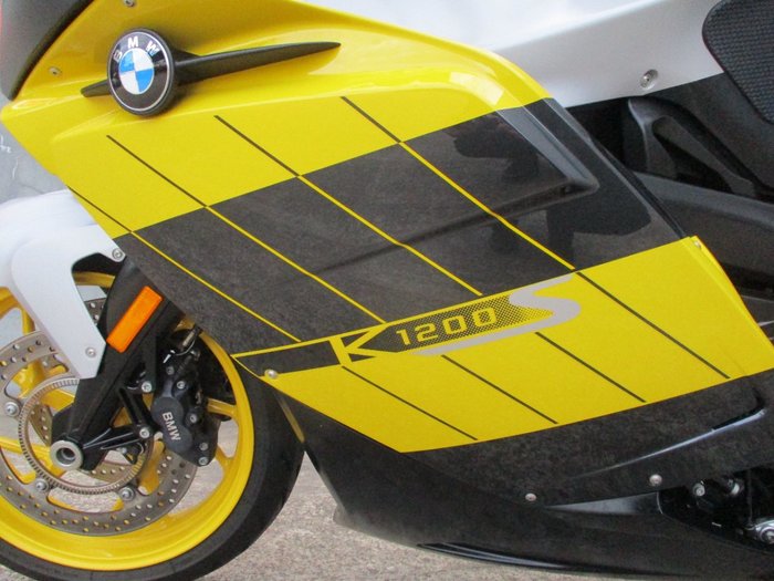 2005 BMW Motorrad K1200S YELLOW
