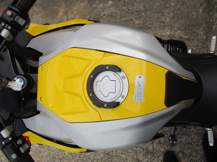 2005 BMW Motorrad K1200S YELLOW
