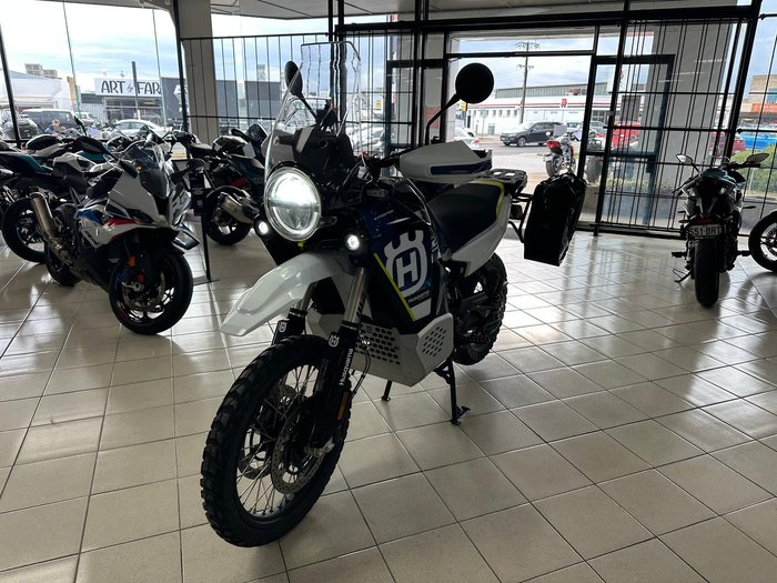 2023 Husqvarna Norden 901 Expedition Norden Blue