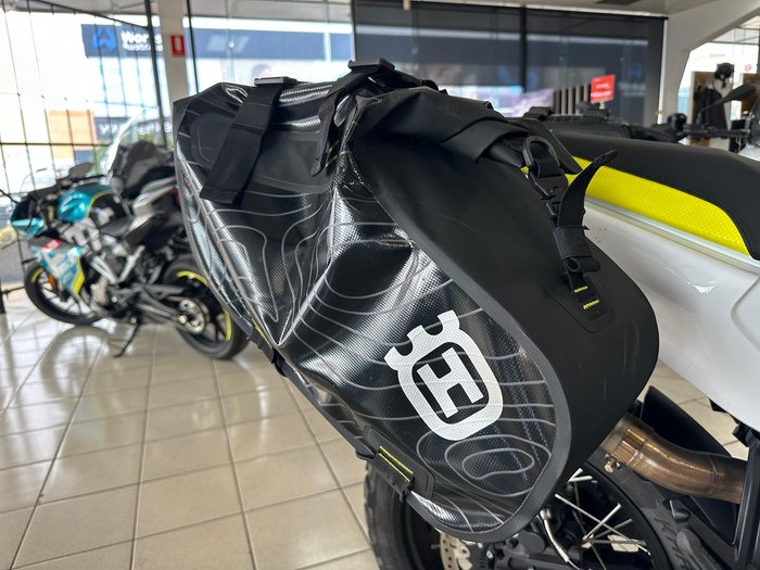 2023 Husqvarna Norden 901 Expedition Norden Blue