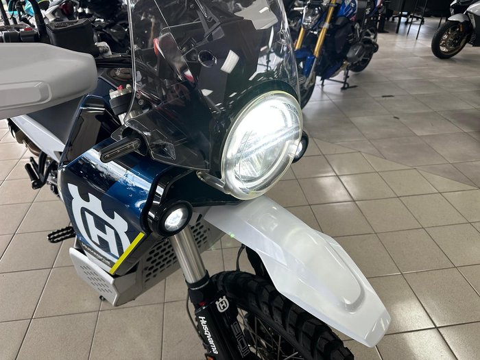 2023 Husqvarna Norden 901 Expedition Norden Blue