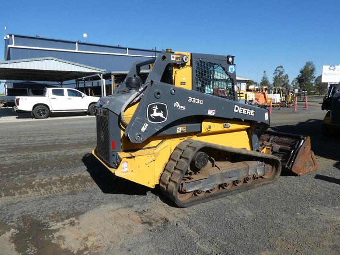 2023 John Deere 333G YELLOW