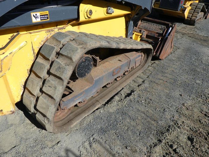 2020 John Deere 333G YELLOW