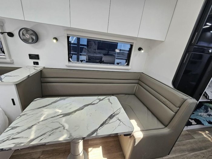 2025 Atlas Caravans Rvo196f 196