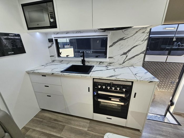 2025 Atlas Caravans Rvo196f 196