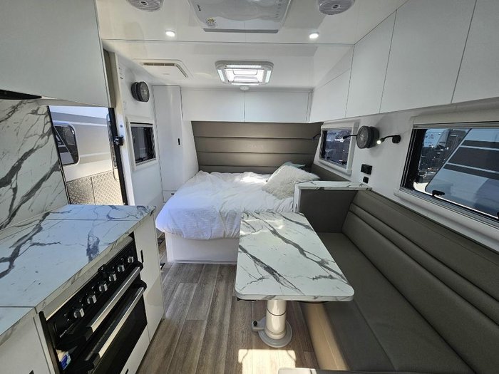 2025 Atlas Caravans Rvo196f 196