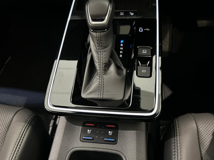 2025 Toyota Corolla Cross Atmos MXGH15R 4X4 On Demand Stunning Silver