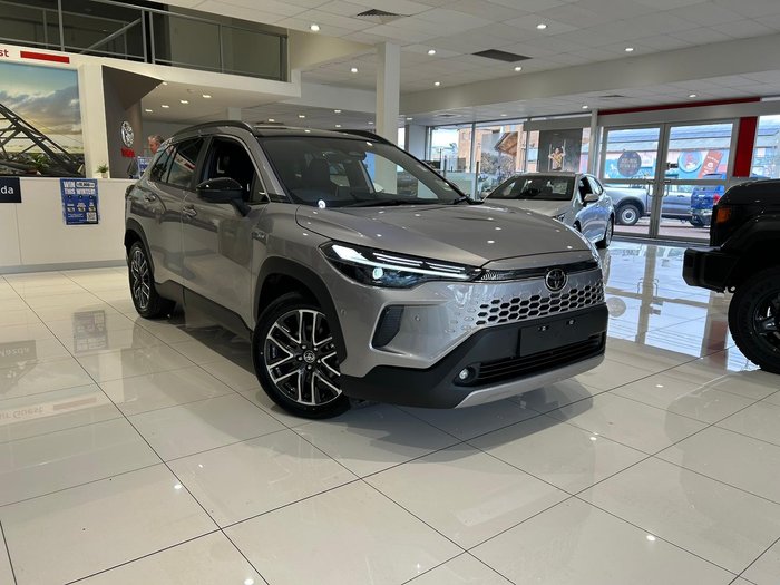 2025 Toyota Corolla Cross Atmos MXGH15R 4X4 On Demand Stunning Silver