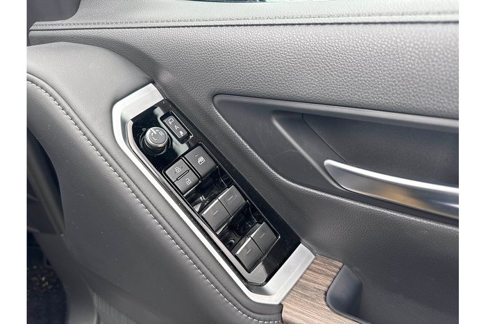 2024 Toyota Landcruiser VX