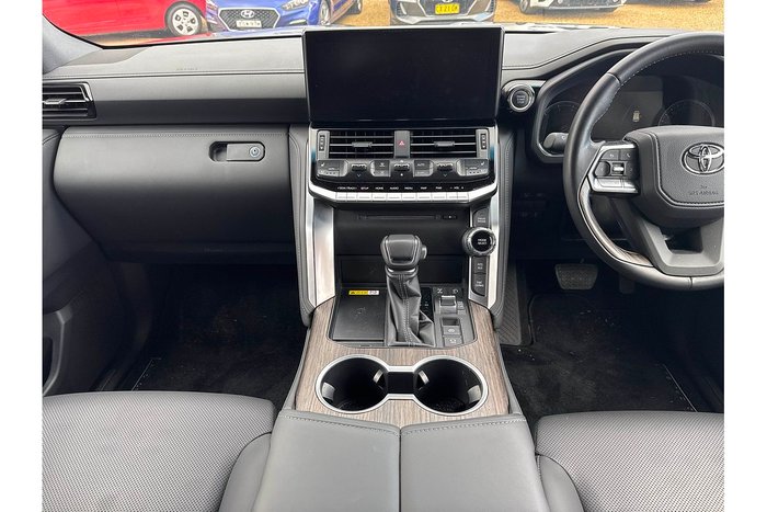 2024 Toyota Landcruiser VX