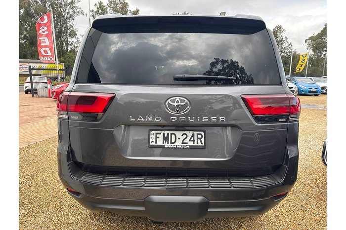 2024 Toyota Landcruiser VX