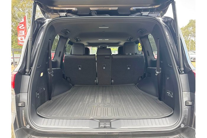 2024 Toyota Landcruiser VX