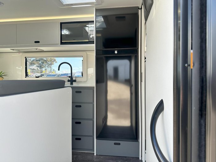 2025 JB Caravans Scorpion Sting Air 19'6