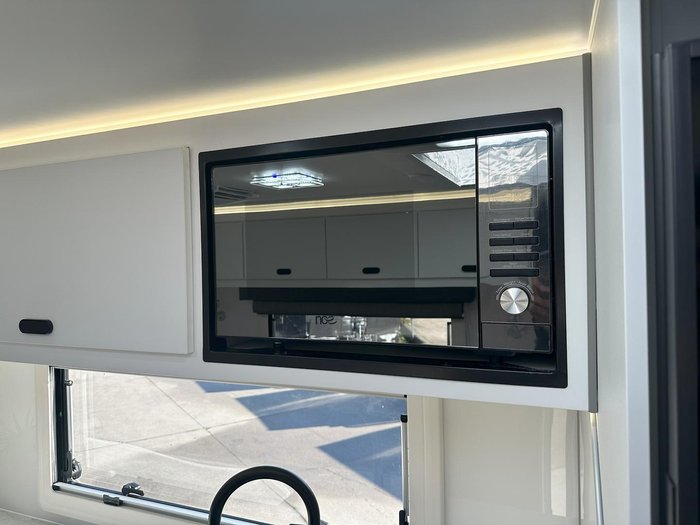 2025 JB Caravans Scorpion Sting Air 19'6 Rear Door