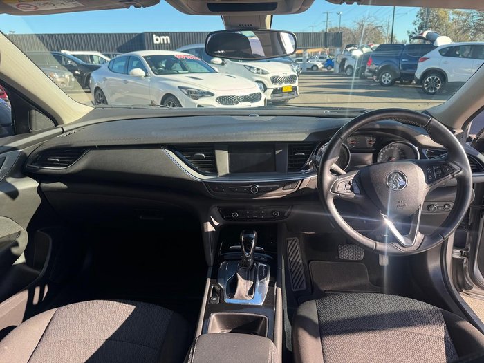 2018 Holden Commodore LT