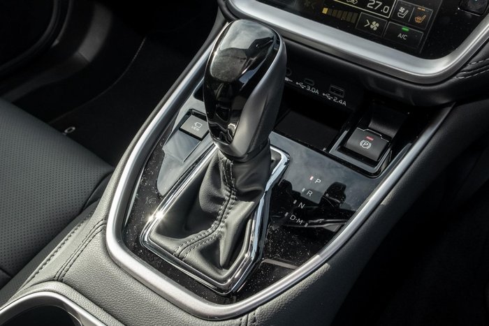 2024 Subaru Outback AWD Touring 6GEN MY25 AWD Crystal White