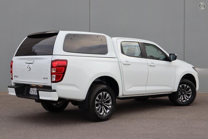 2024 Mazda BT-50 XT