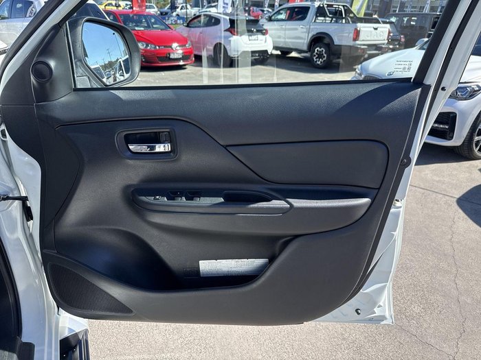 2019 Mitsubishi Triton GLX+