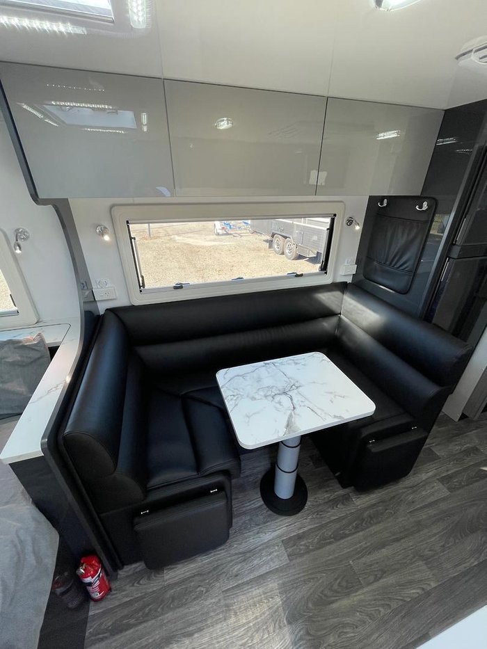 2024 Millard Mflow 19'6 Cd Side Club Double Bunk Caravan