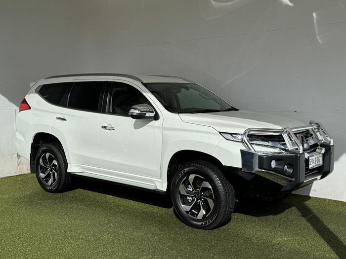 2024 Mitsubishi Pajero Sport GLS